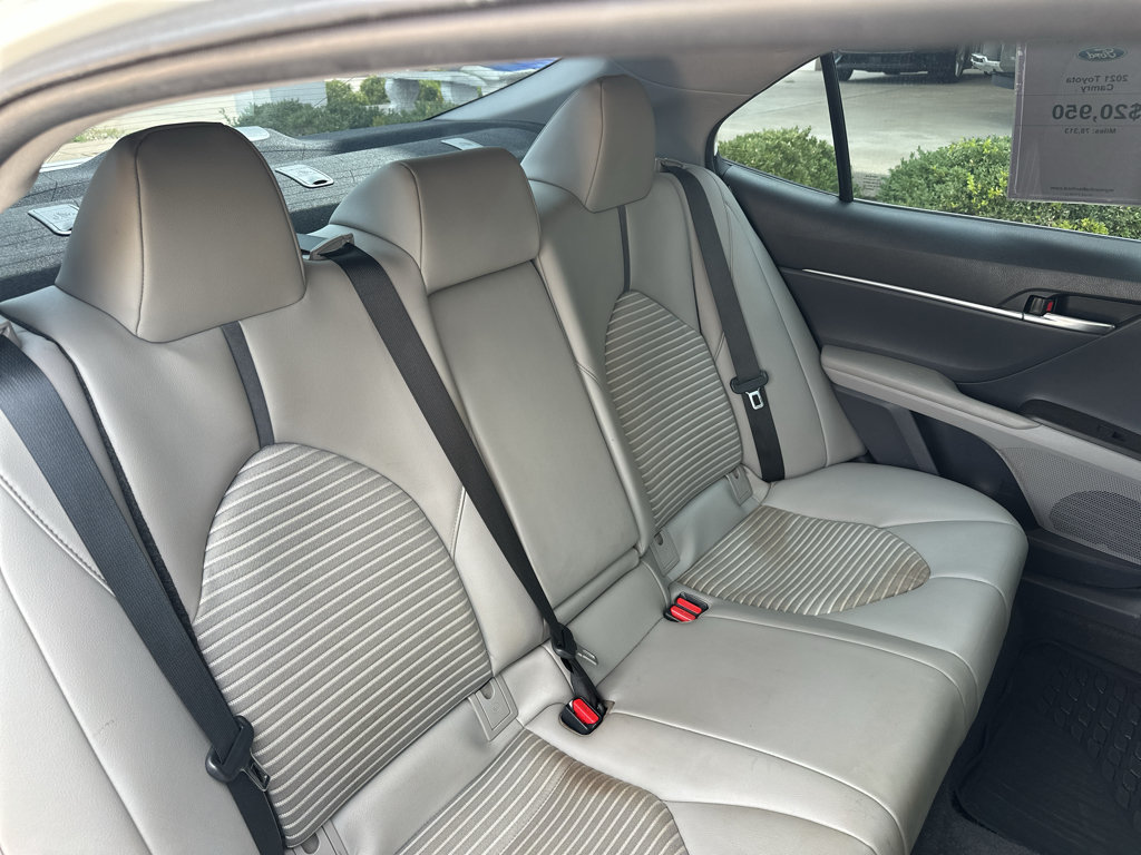 Used 2021 Toyota Camry SE AWD/4WD image 31