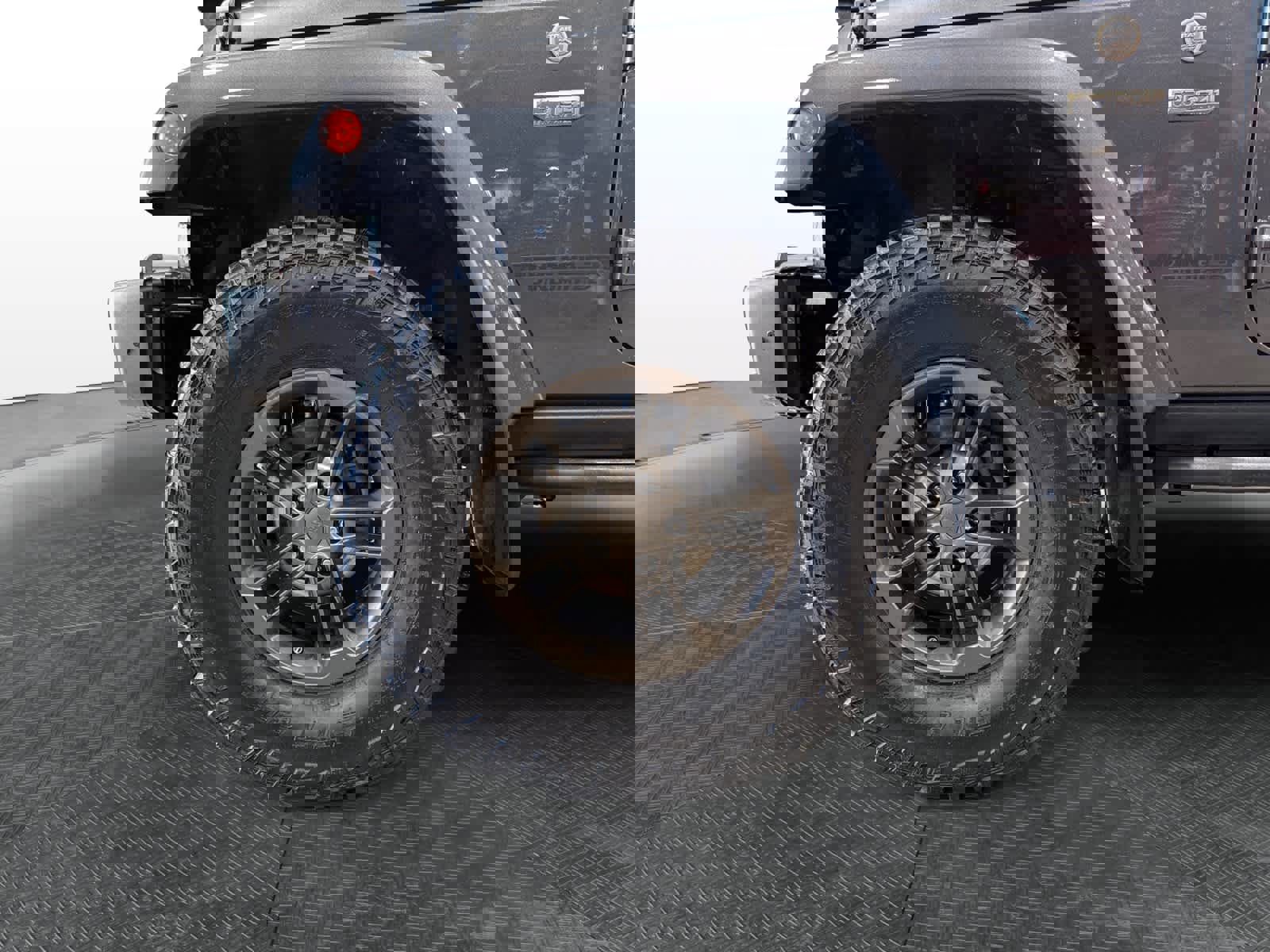 Used 2017 Jeep Wrangler 75th Anniversary image 15