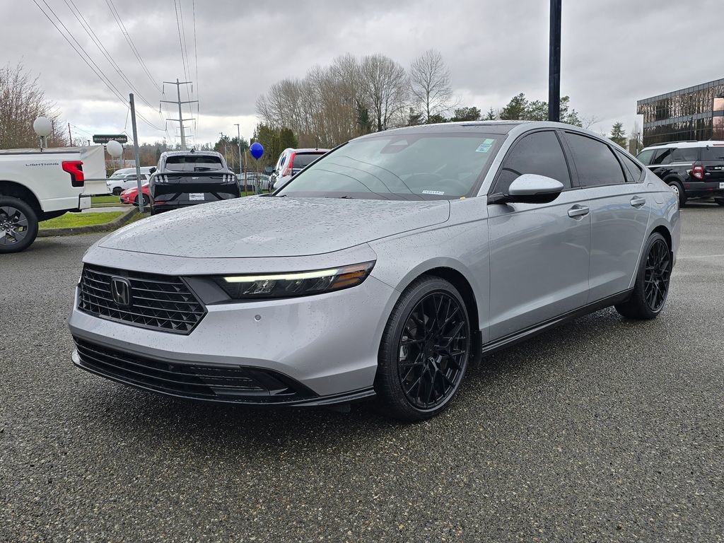 Used 2024 Honda Accord Touring image 1