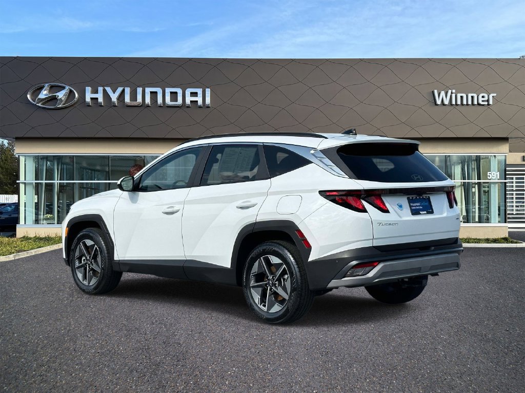 Certified 2025 Hyundai Tucson SEL AWD/4WD image 2