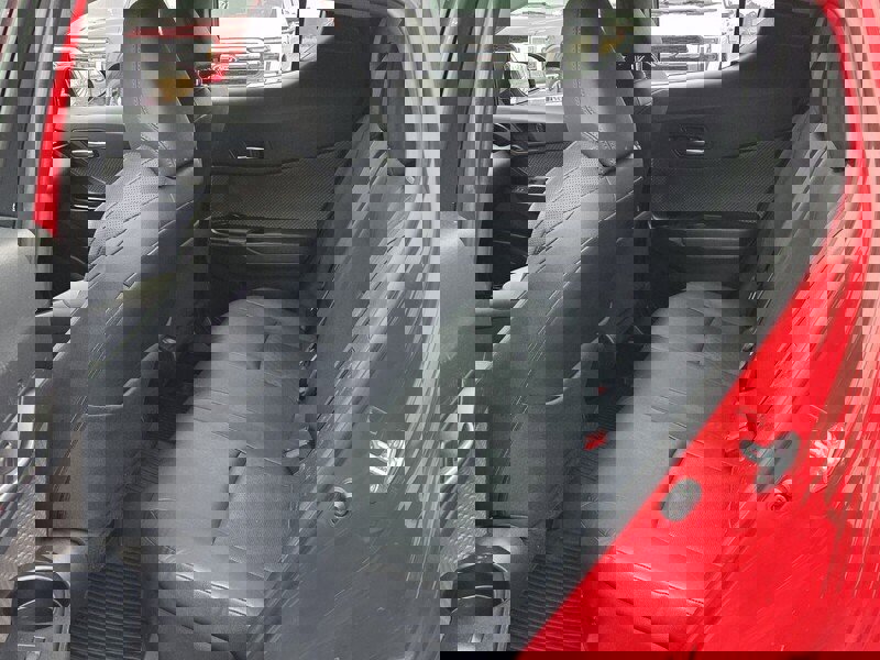 Used 2022 Toyota C-HR Limited FWD image 6