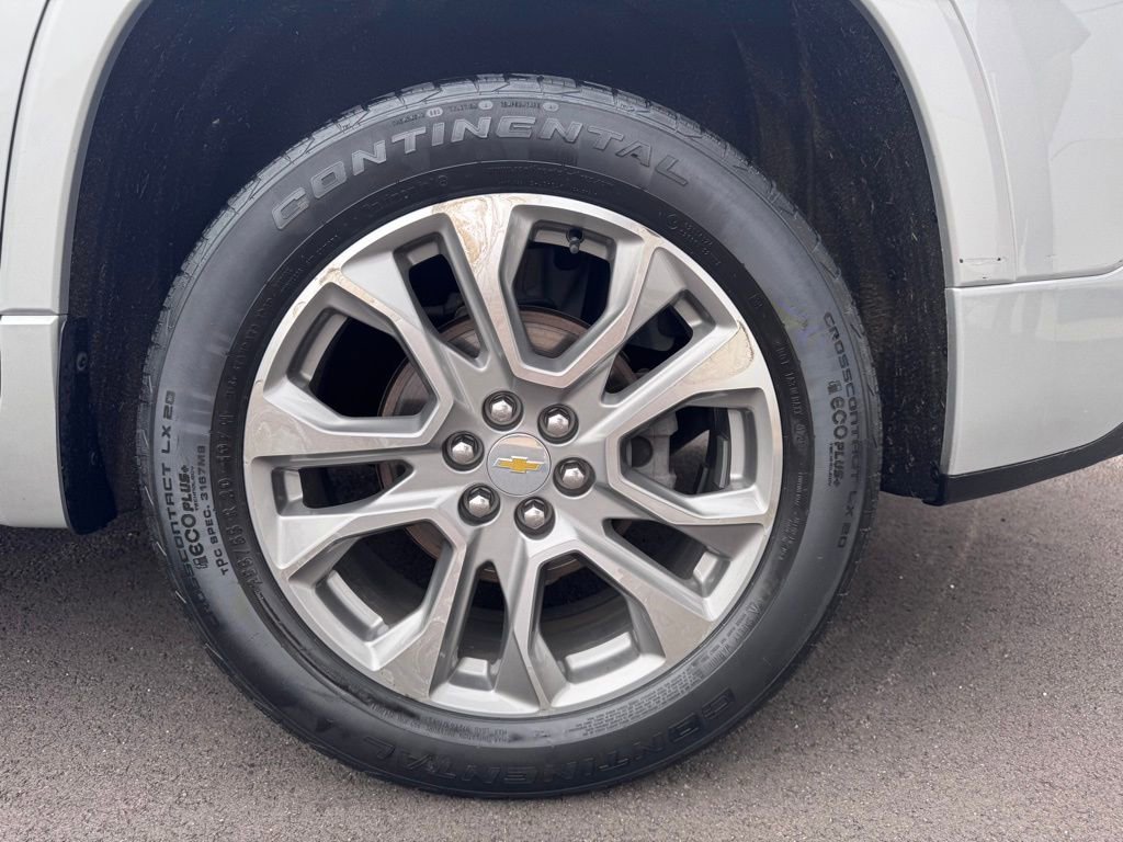 Used 2021 Chevrolet Traverse Premier AWD/4WD image 28