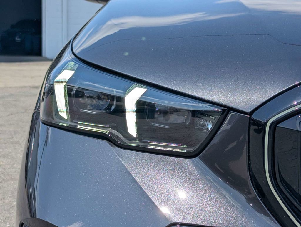 Used 2026 BMW 530i w/ M Sport Package image 10