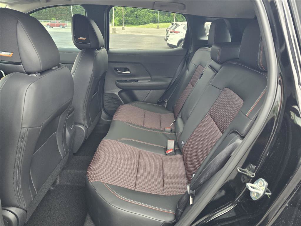 New 2026 Nissan Kicks SR w/ SR Premium Package AWD/4WD image 11