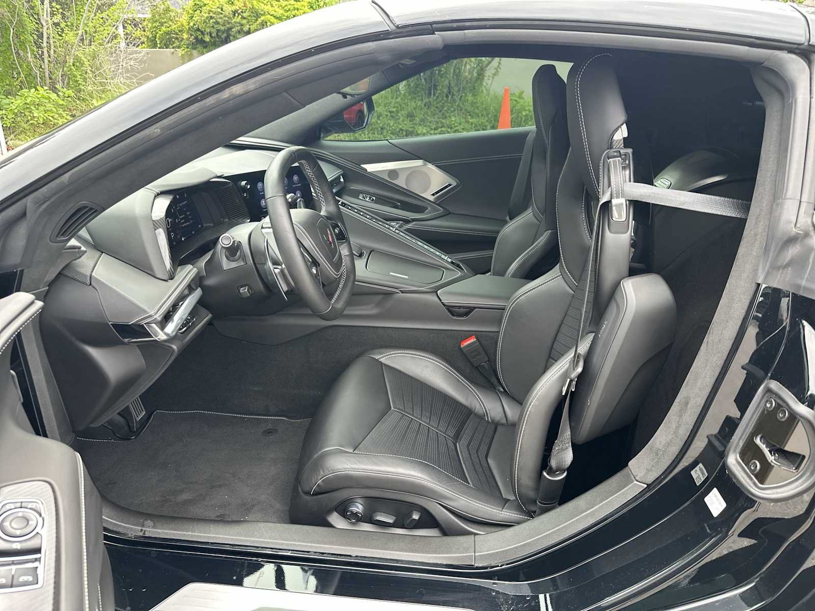 Certified 2020 Chevrolet Corvette Stingray Premium Cpe w/ 3LT Preferred Equipment Group RWD image 2