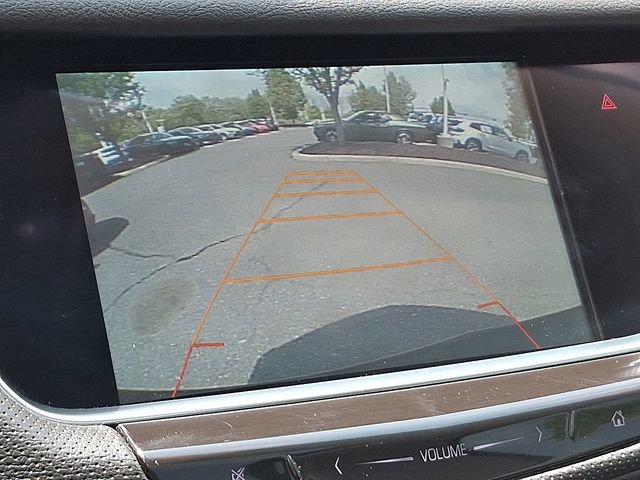 Used 2017 Cadillac XT5 Luxury w/ Driver Awareness Package AWD/4WD image 17