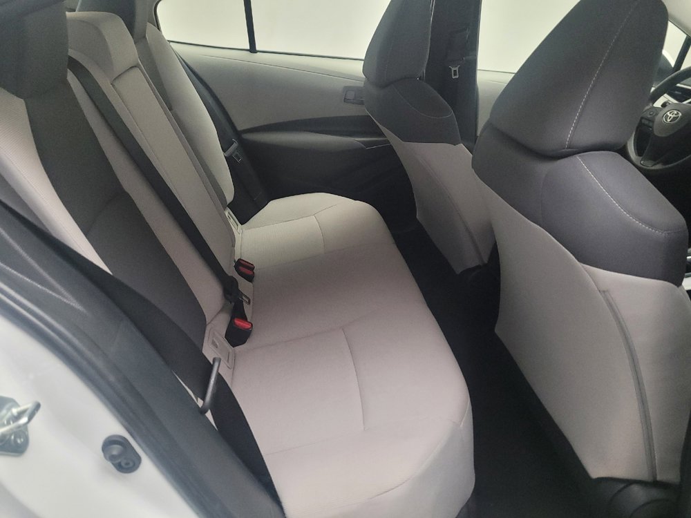 Used 2022 Toyota Corolla LE image 19