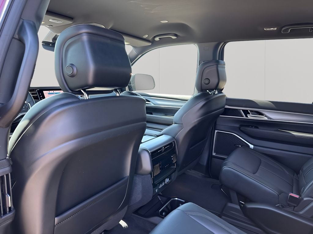 New 2026 Jeep Grand Wagoneer Limited AWD/4WD image 23