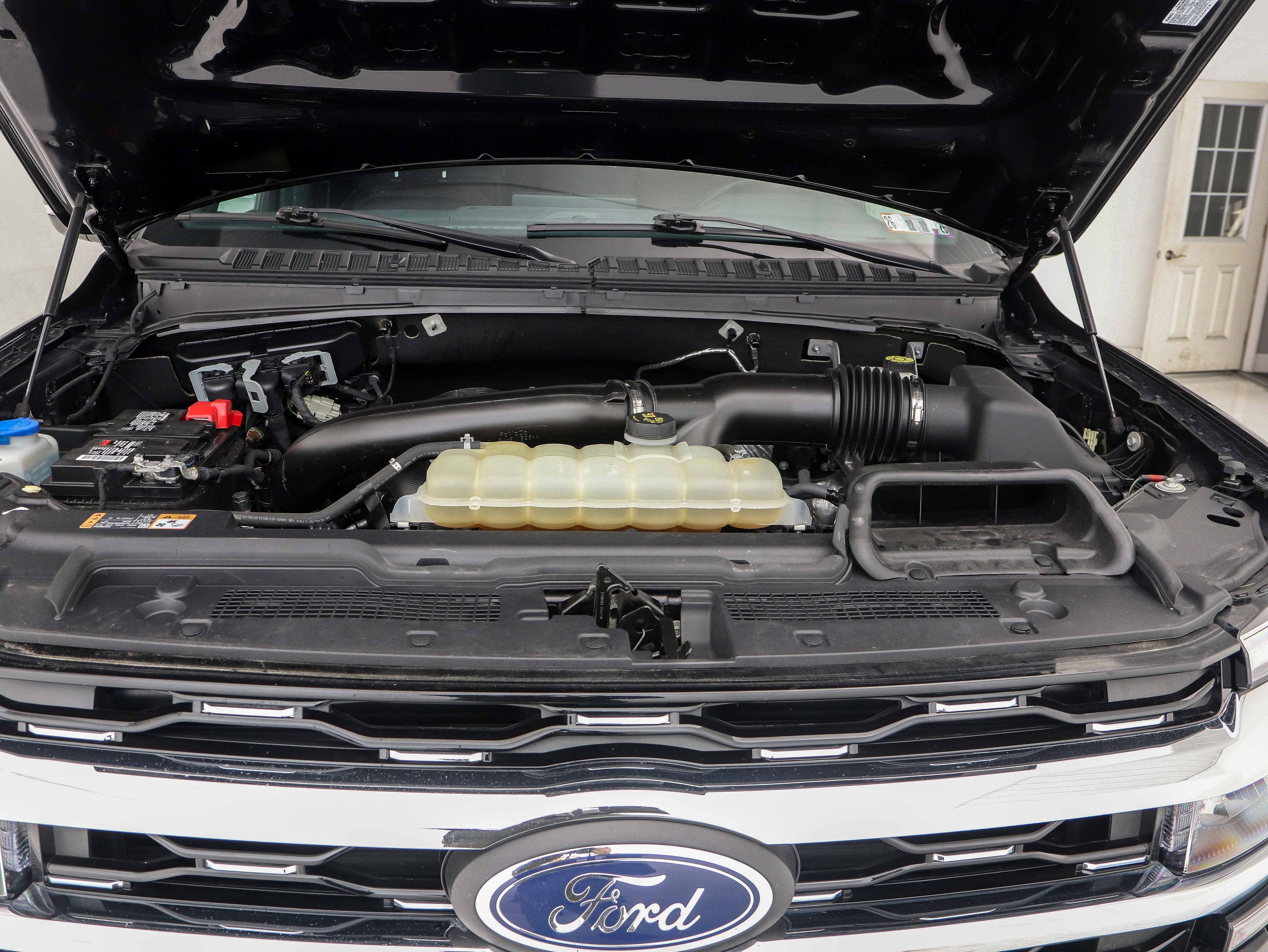 Used 2023 Ford Expedition Limited image 34