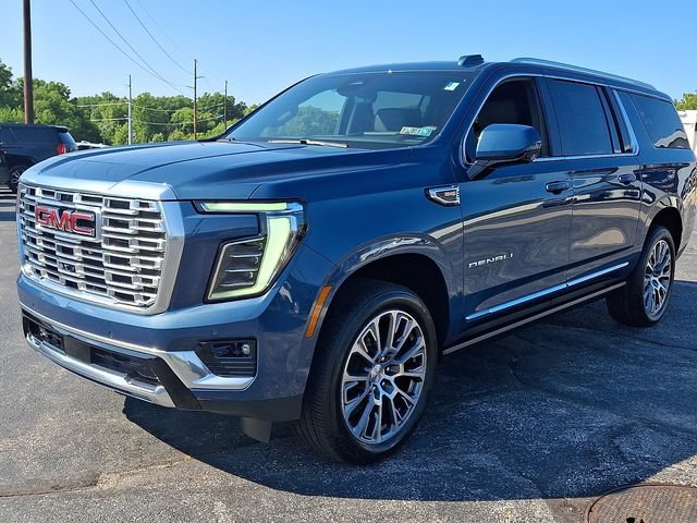 New 2026 GMC Yukon XL Denali w/ Denali Reserve Package AWD/4WD image 4