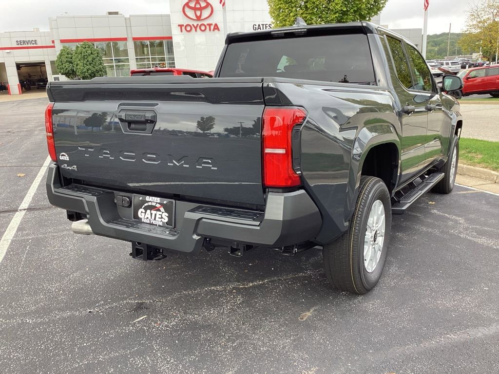 New 2025 Toyota Tacoma SR image 4