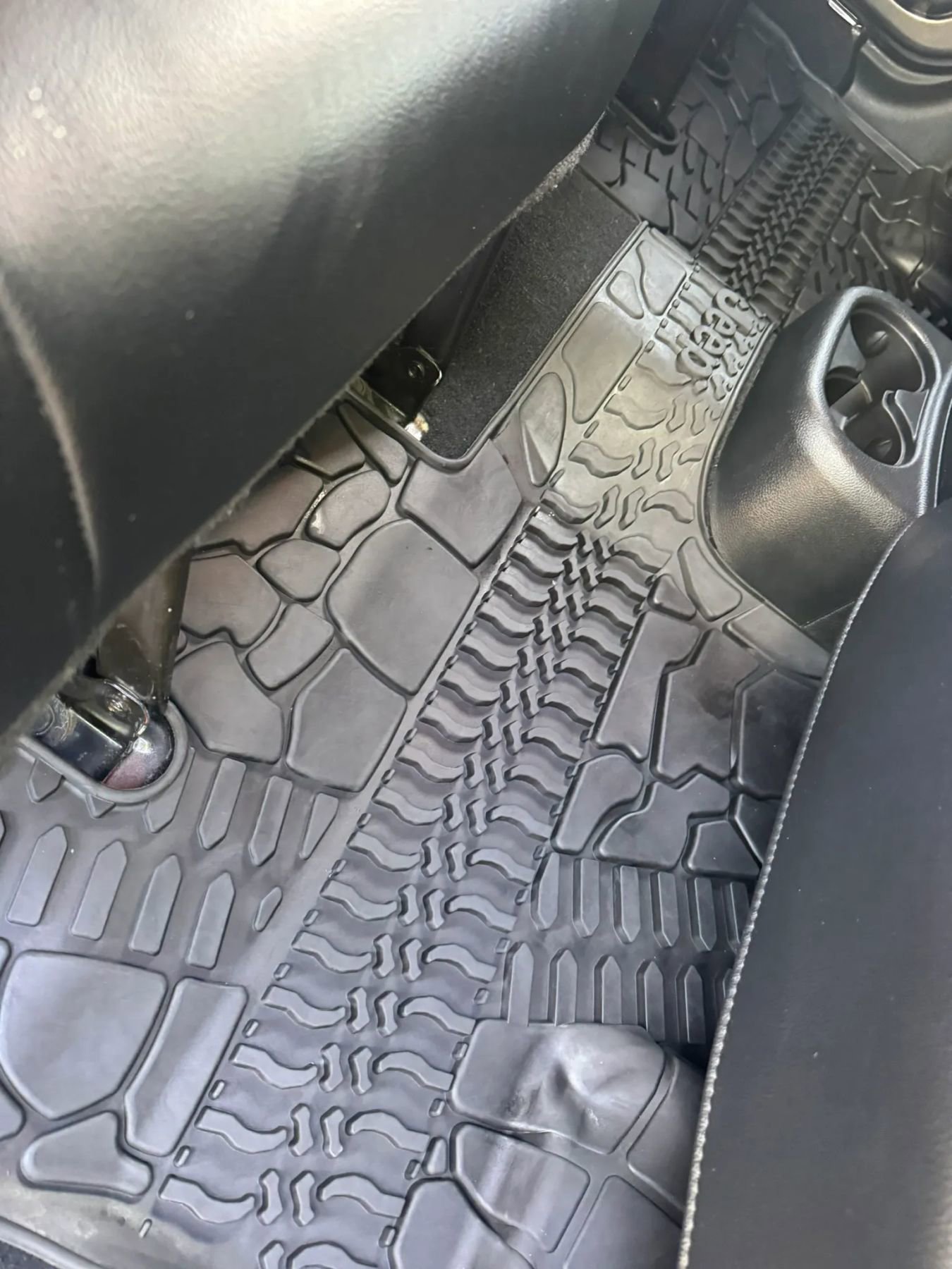 Used 2016 Jeep Wrangler Unlimited Rubicon image 27