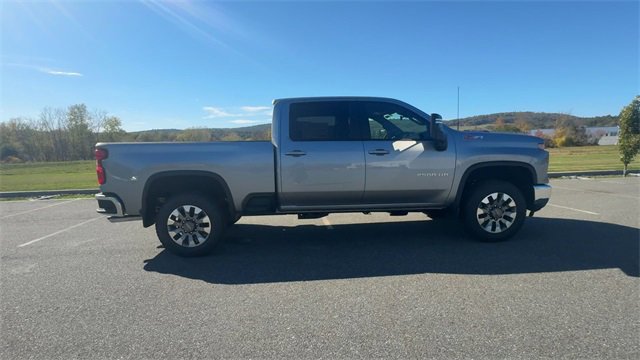 New 2026 Chevrolet Silverado 2500 LT image 3