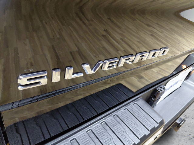 Certified 2019 Chevrolet Silverado 1500 High Country w/ Max Trailering Package AWD/4WD image 12