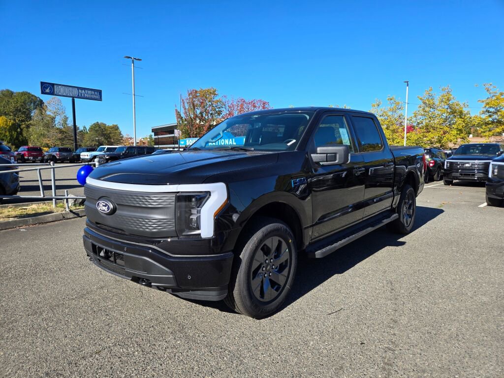 New 2025 Ford F150 Lightning Flash AWD/4WD image 1