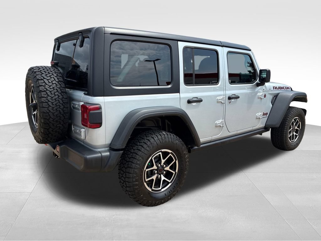 Used 2024 Jeep Wrangler Unlimited Rubicon AWD/4WD image 5