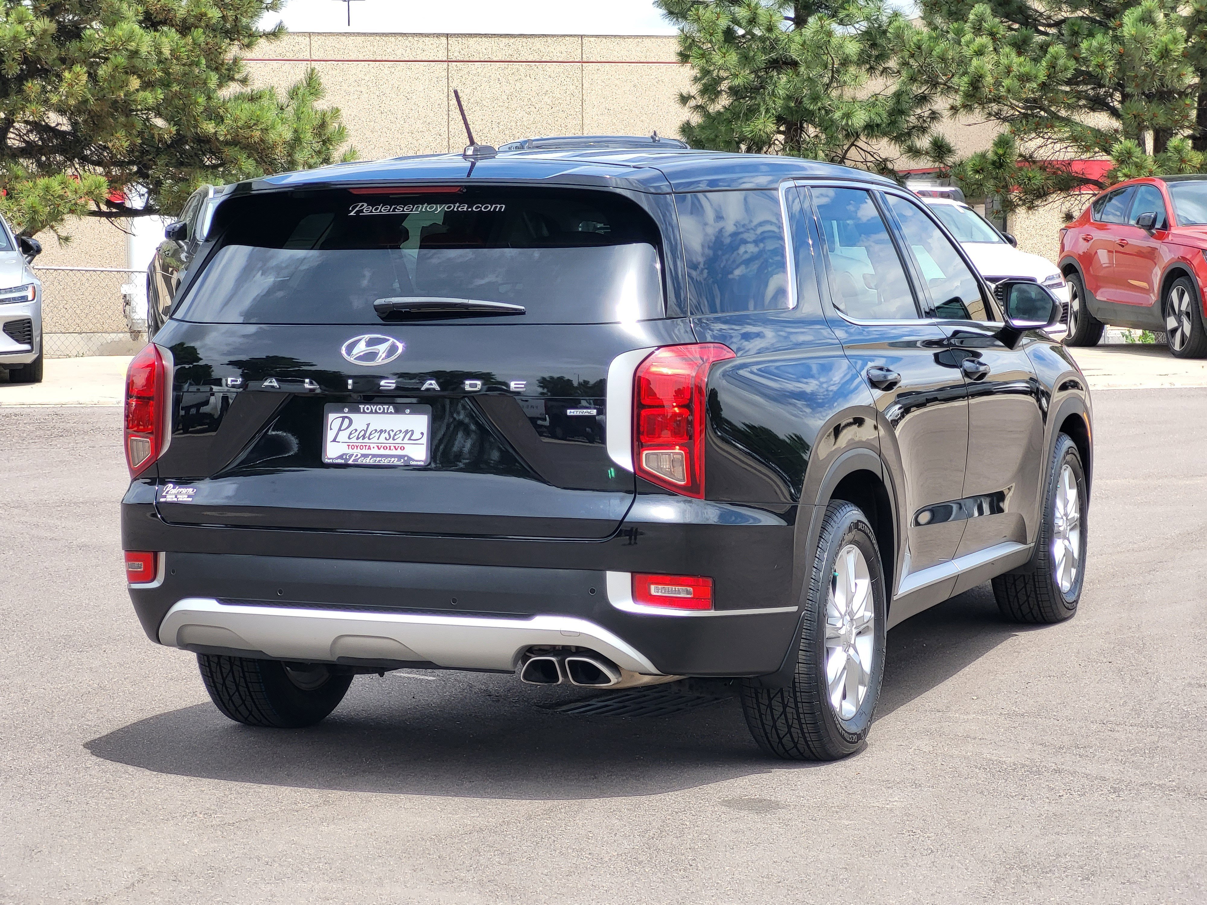 Used 2022 Hyundai Palisade SE AWD/4WD image 2
