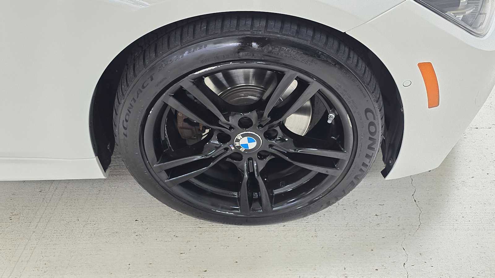 Used 2017 BMW 330e 330e iPerformance image 9