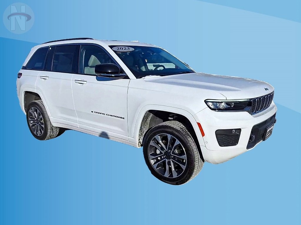 Certified 2023 Jeep Grand Cherokee Overland image 2