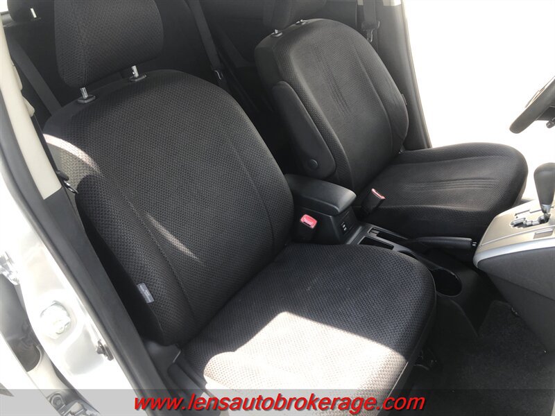 Used 2010 Scion xB FWD image 21