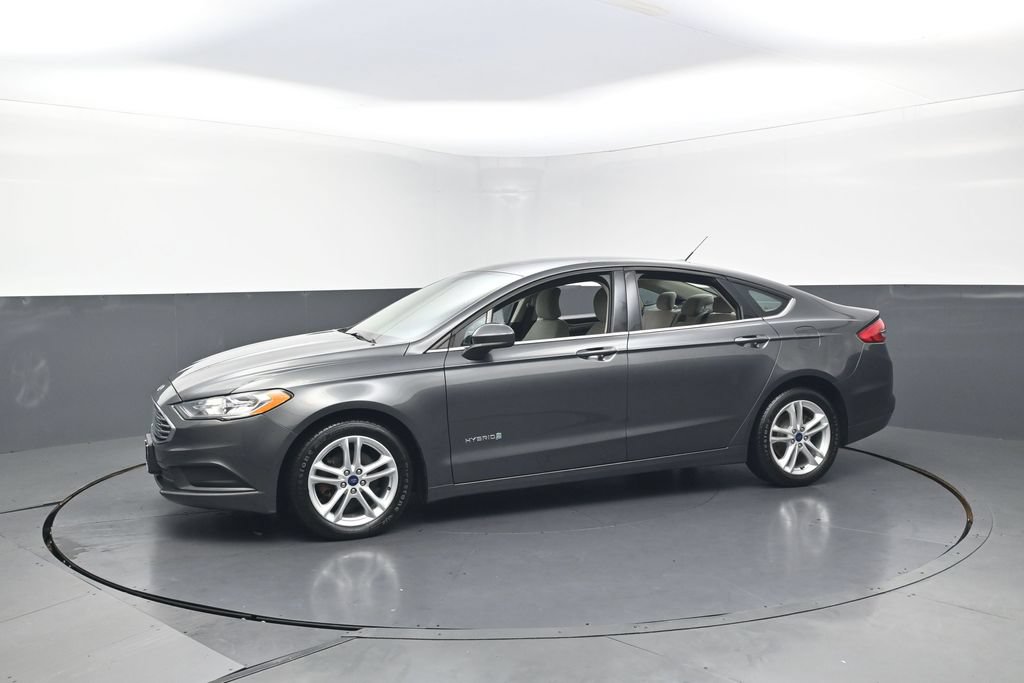 Used 2018 Ford Fusion S FWD image 3