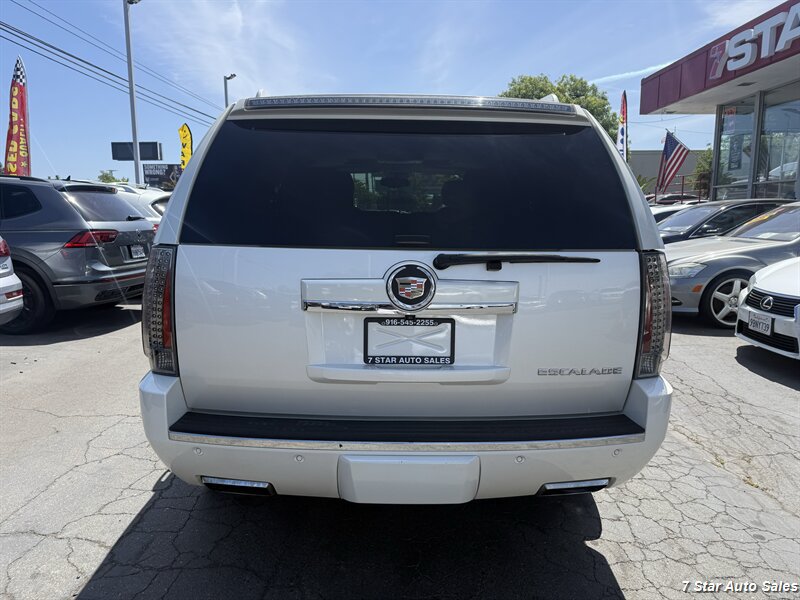 Used 2013 Cadillac Escalade Premium AWD/4WD image 5