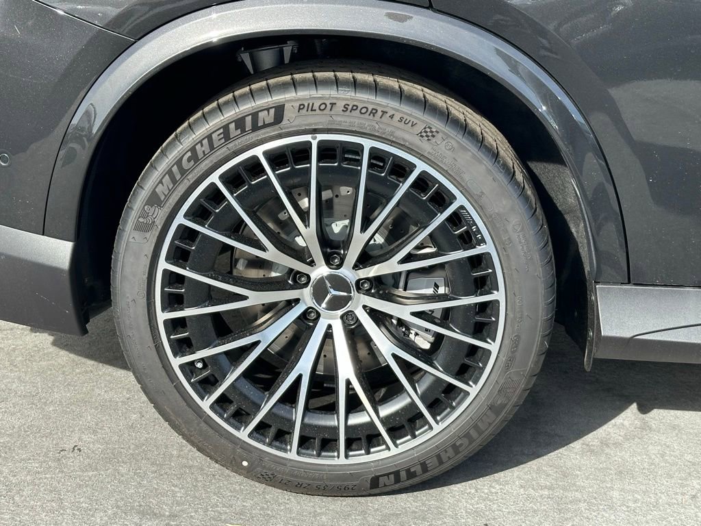 New 2025 Mercedes-Benz GLC 43 AMG 4MATIC Coupe image 15