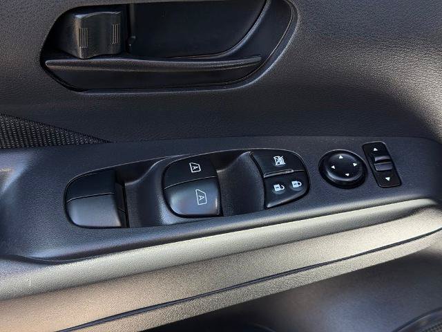Certified 2025 Nissan Kicks Play S FWD image 20