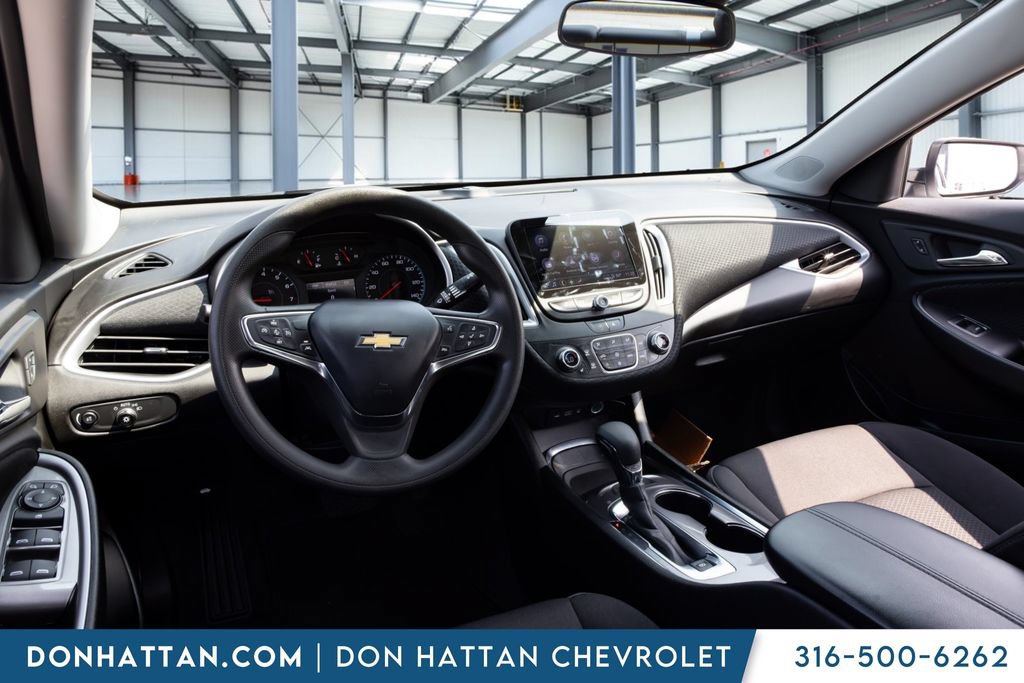 Used 2024 Chevrolet Malibu LT FWD image 15