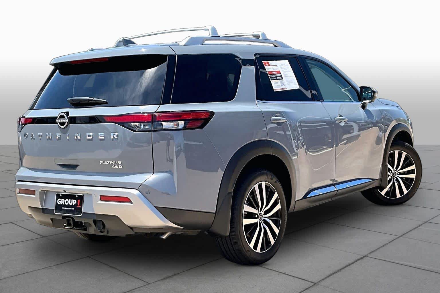 Certified 2025 Nissan Pathfinder Platinum AWD/4WD image 13