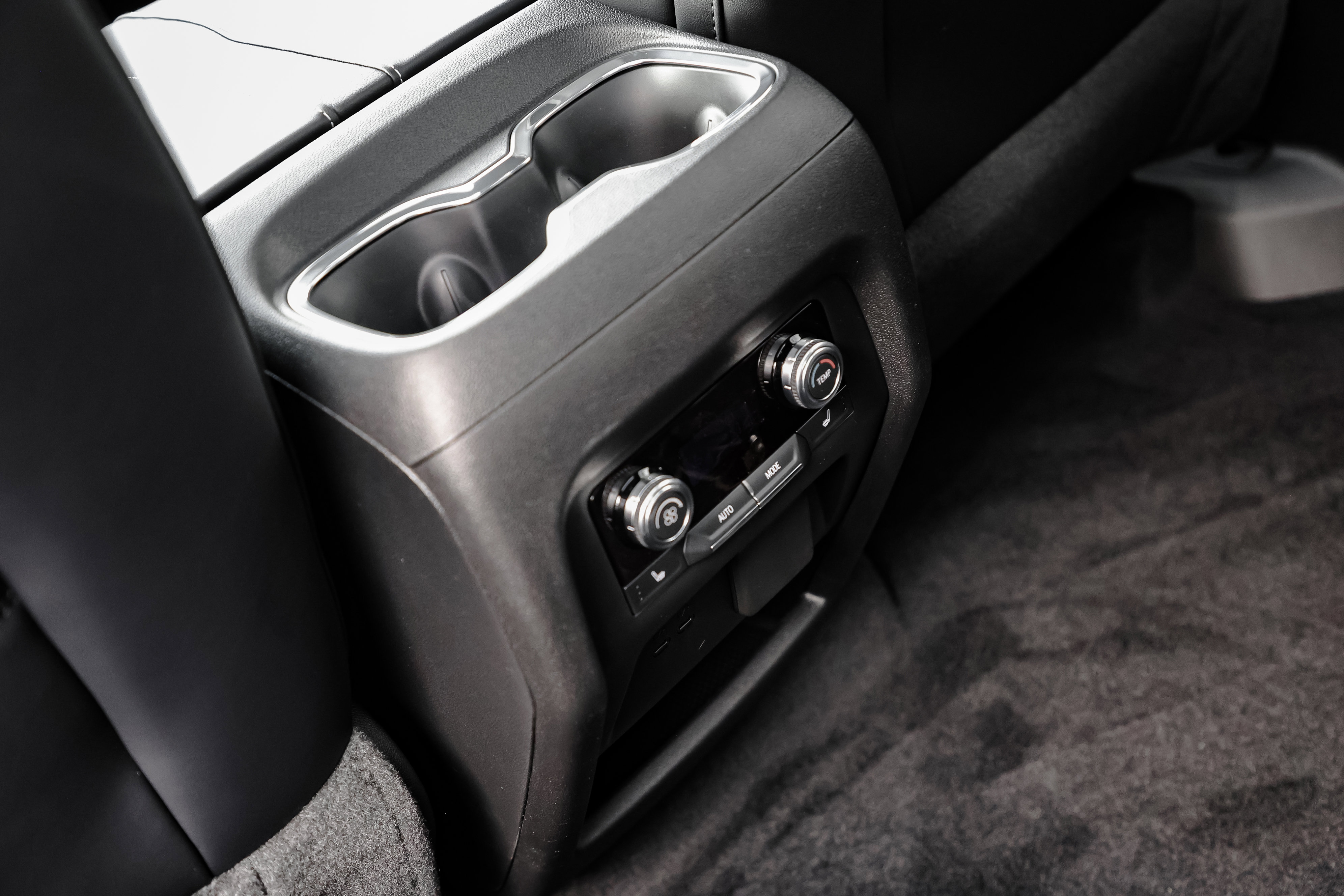 New 2026 GMC Acadia Denali w/ Super Cruise Package image 19