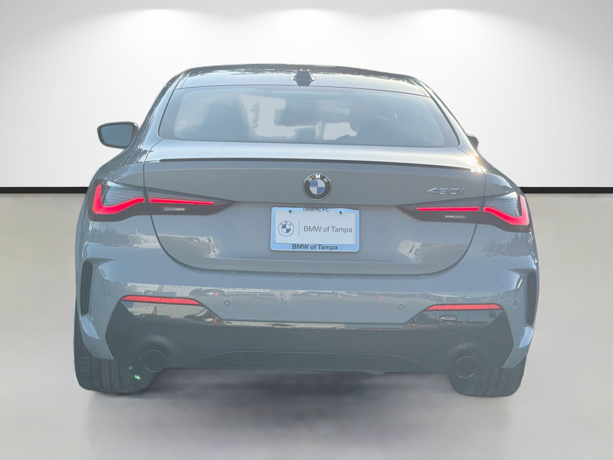 Used 2024 BMW 430i Coupe w/ M Sport Package RWD image 4