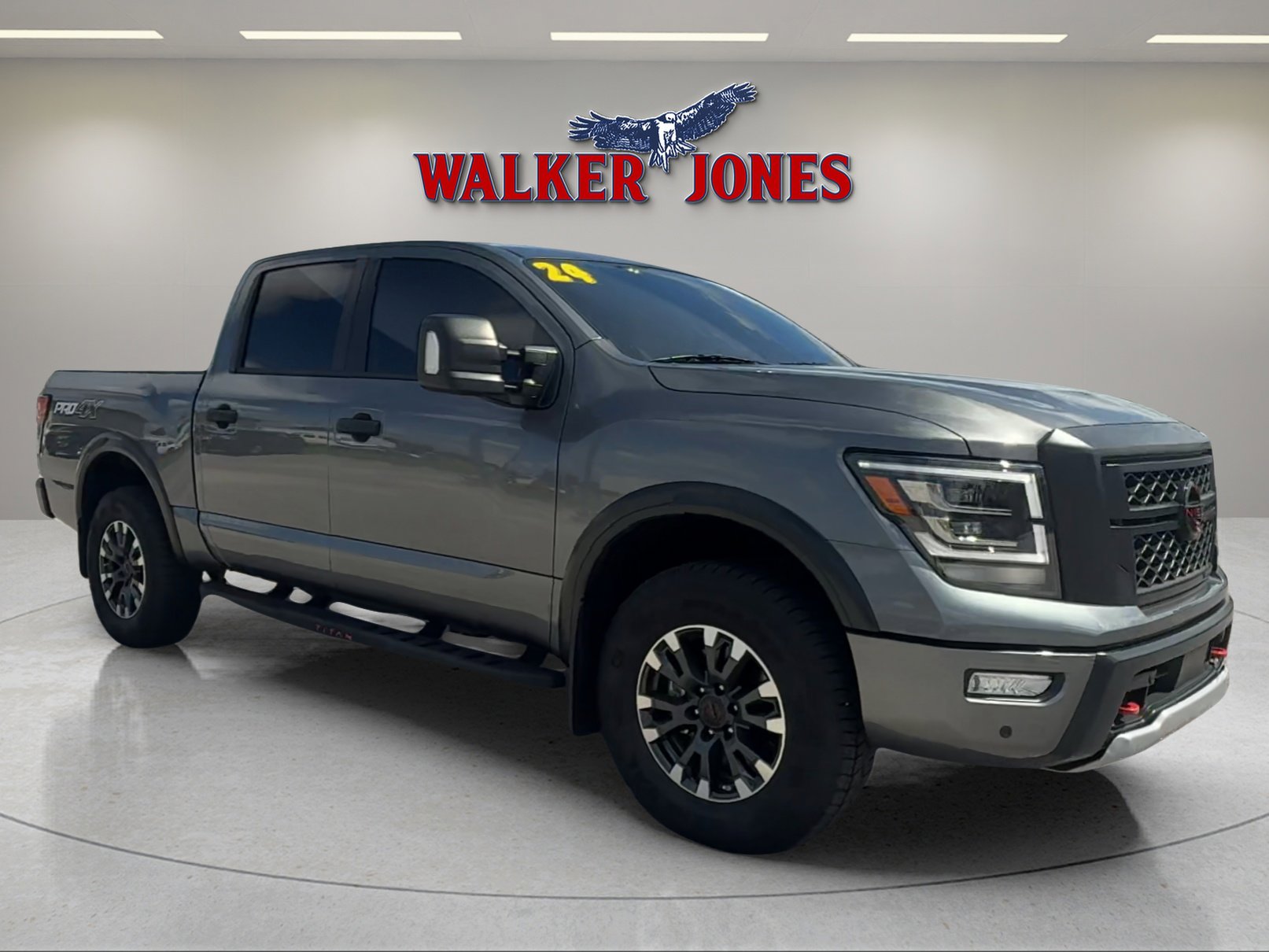 Used 2024 Nissan Titan PRO-4X image 1