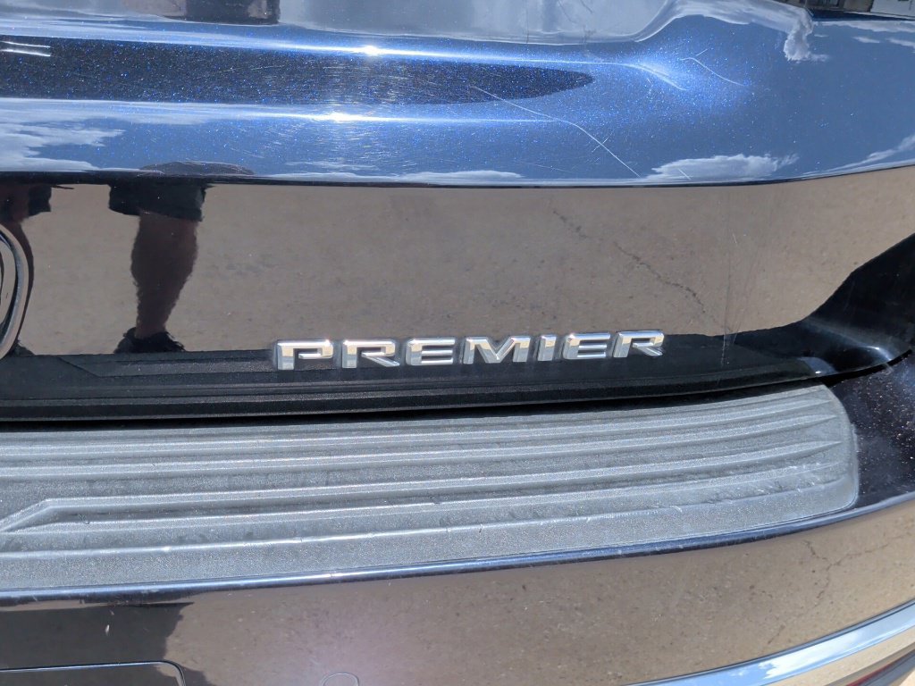Used 2023 Chevrolet Suburban Premier AWD/4WD image 50