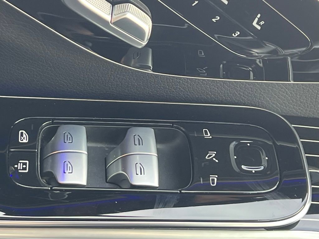 Certified 2023 Mercedes-Benz S 580 4MATIC Sedan image 19