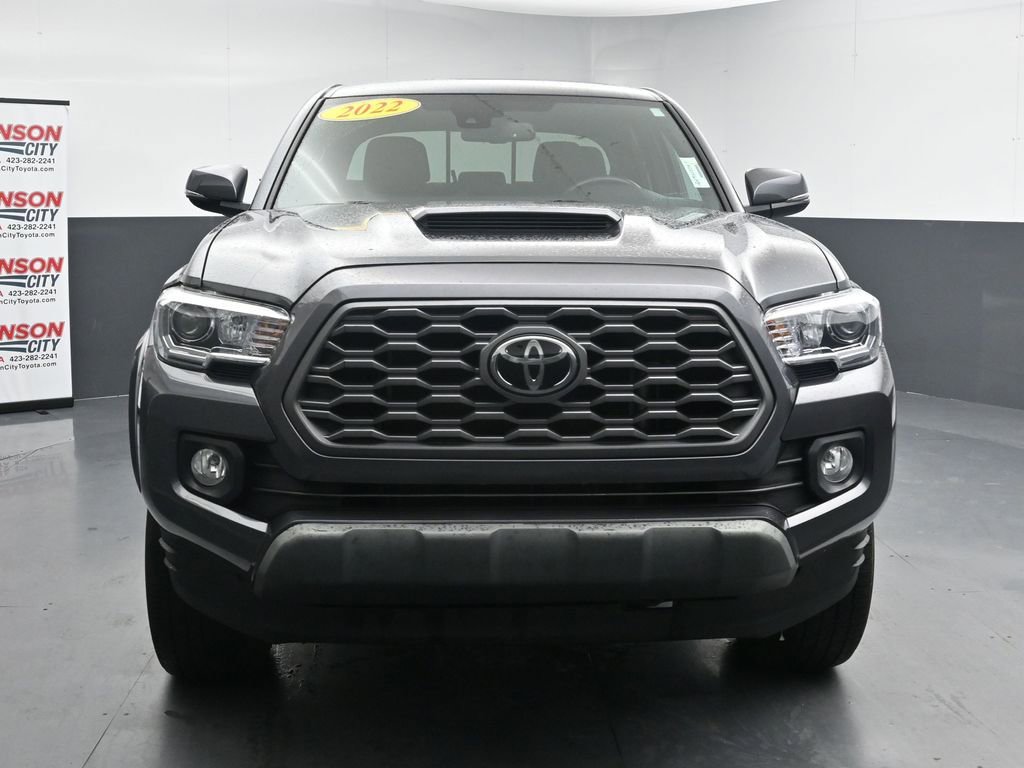 Used 2022 Toyota Tacoma TRD Sport AWD/4WD image 3
