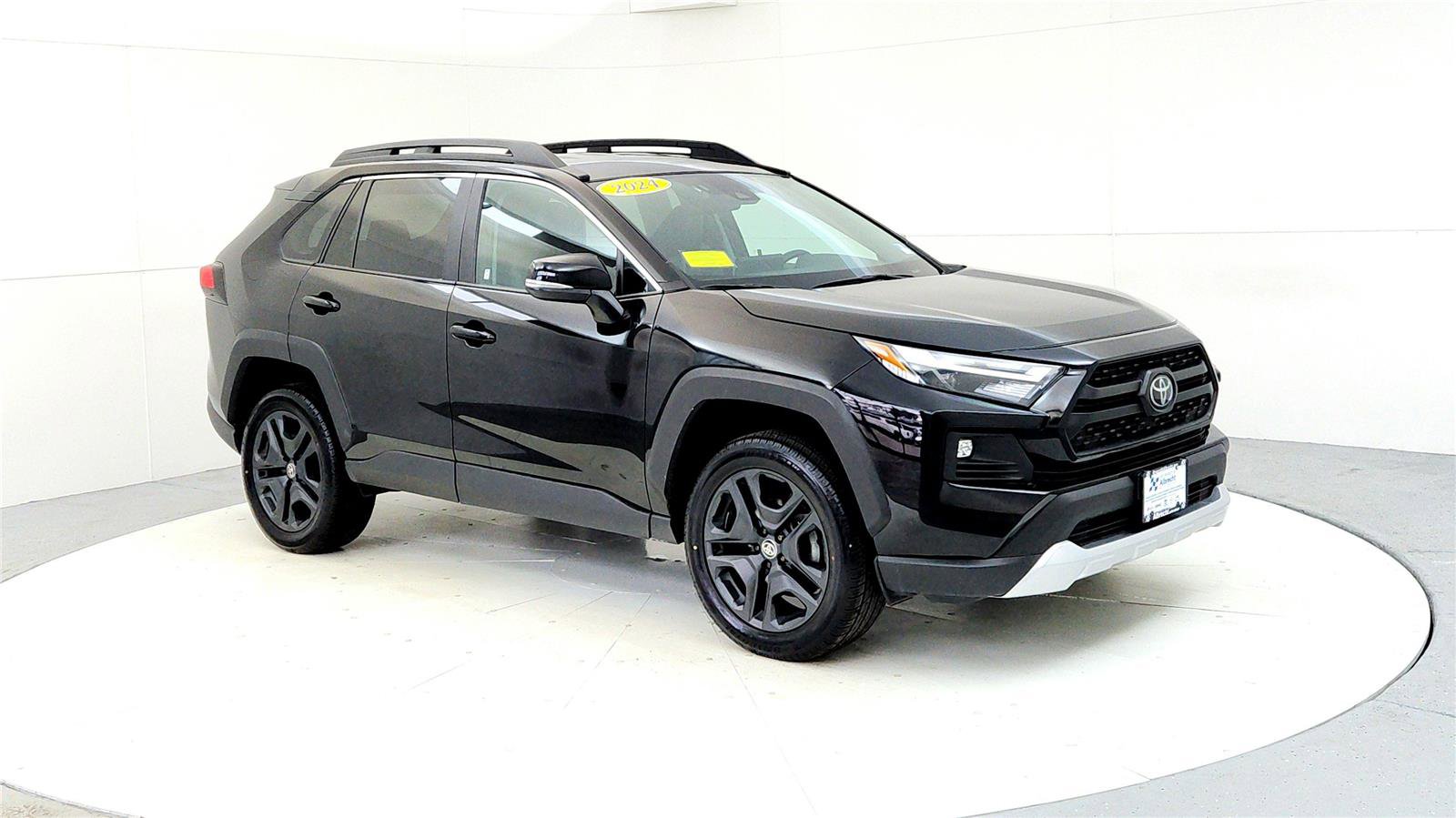 Used 2024 Toyota RAV4 Adventure image 7