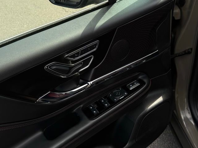 Used 2025 Lincoln Corsair Grand Touring w/ Towing Package image 13