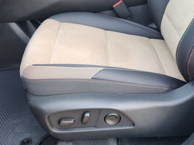 New 2026 Chevrolet Equinox ACTIV w/ Convenience Package III AWD/4WD image 20