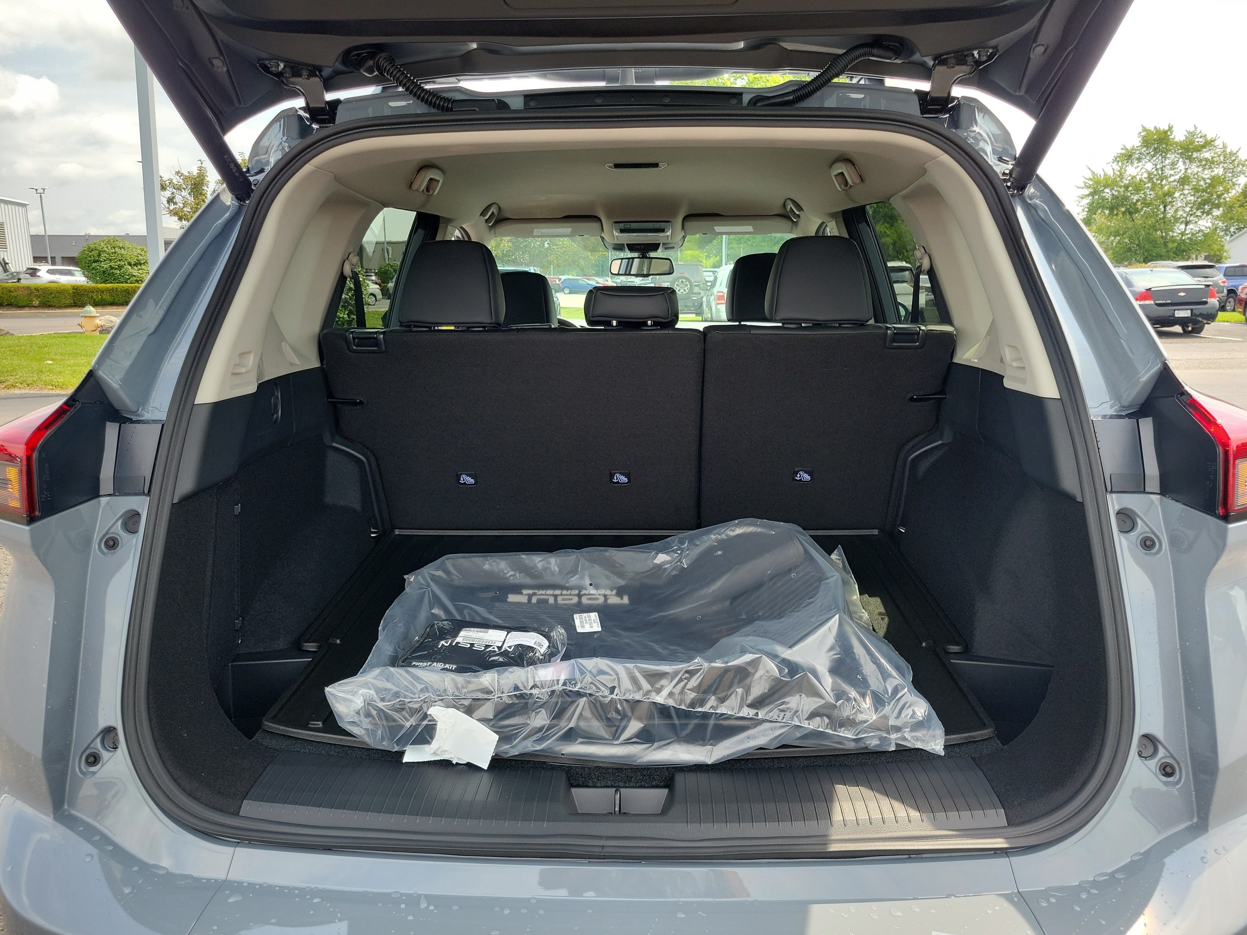 New 2026 Nissan Rogue SV w/ Rock Creek Premium Package AWD/4WD image 8