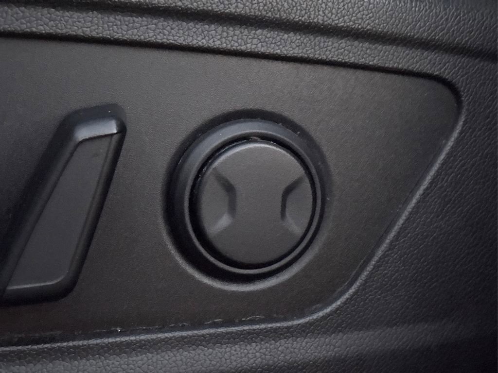 Certified 2022 Kia Sorento SX image 24