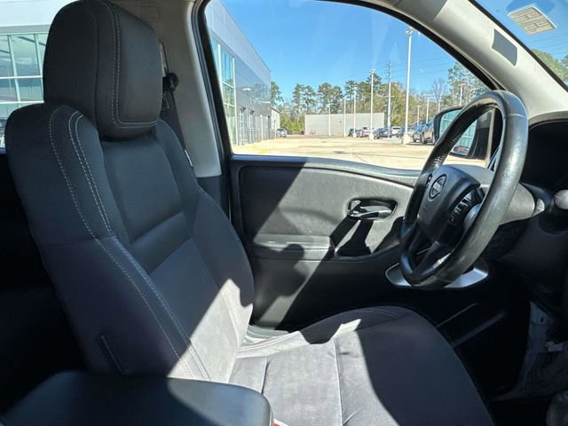 Used 2023 Nissan Frontier SV w/ SV Convenience Package image 14