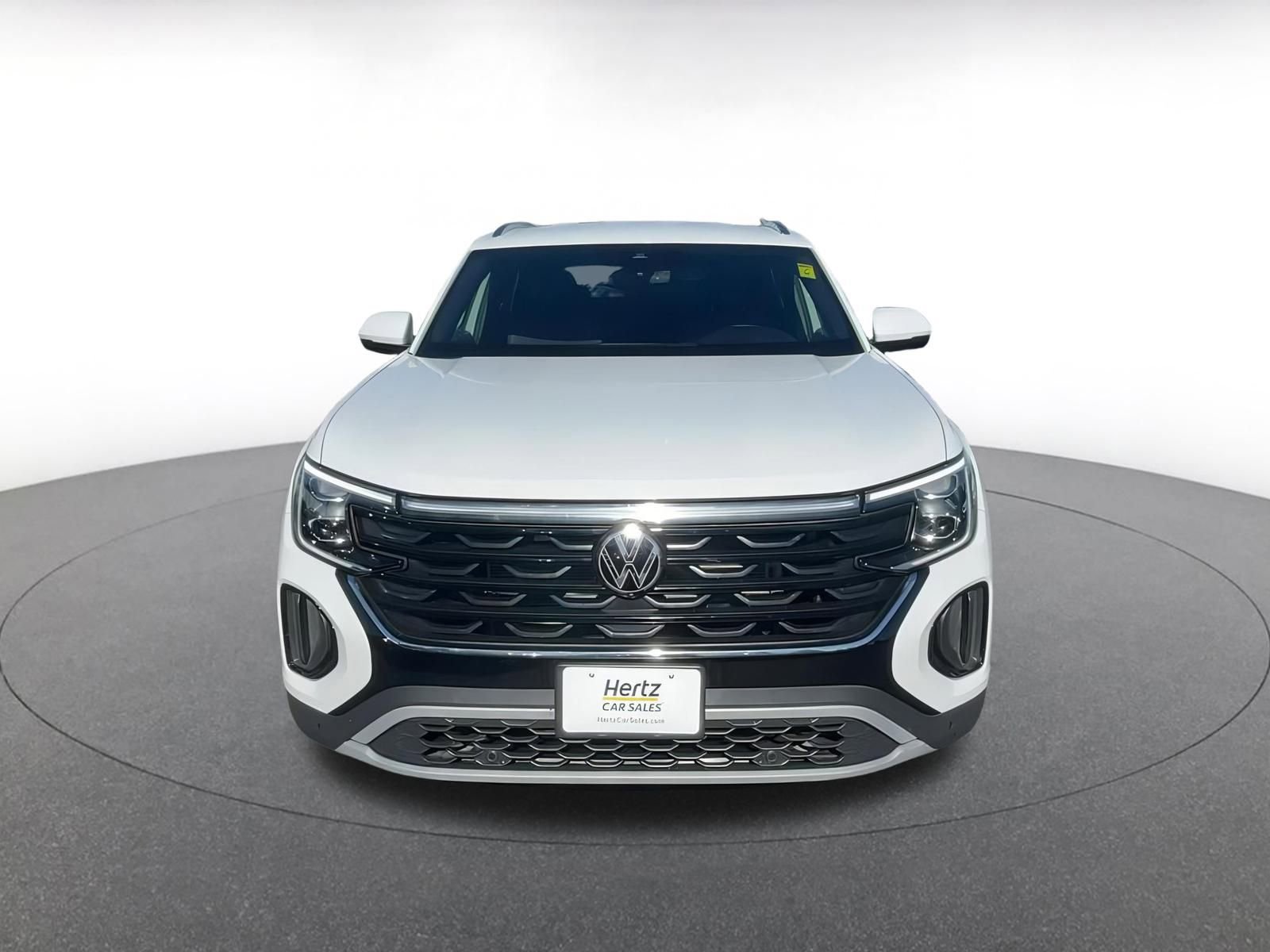 Used 2025 Volkswagen Atlas Cross Sport SE image 4