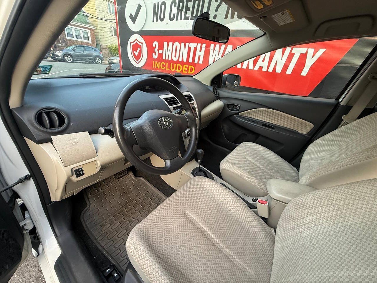 Used 2008 Toyota Yaris Sedan w/ Convenience Pkg FWD image 16