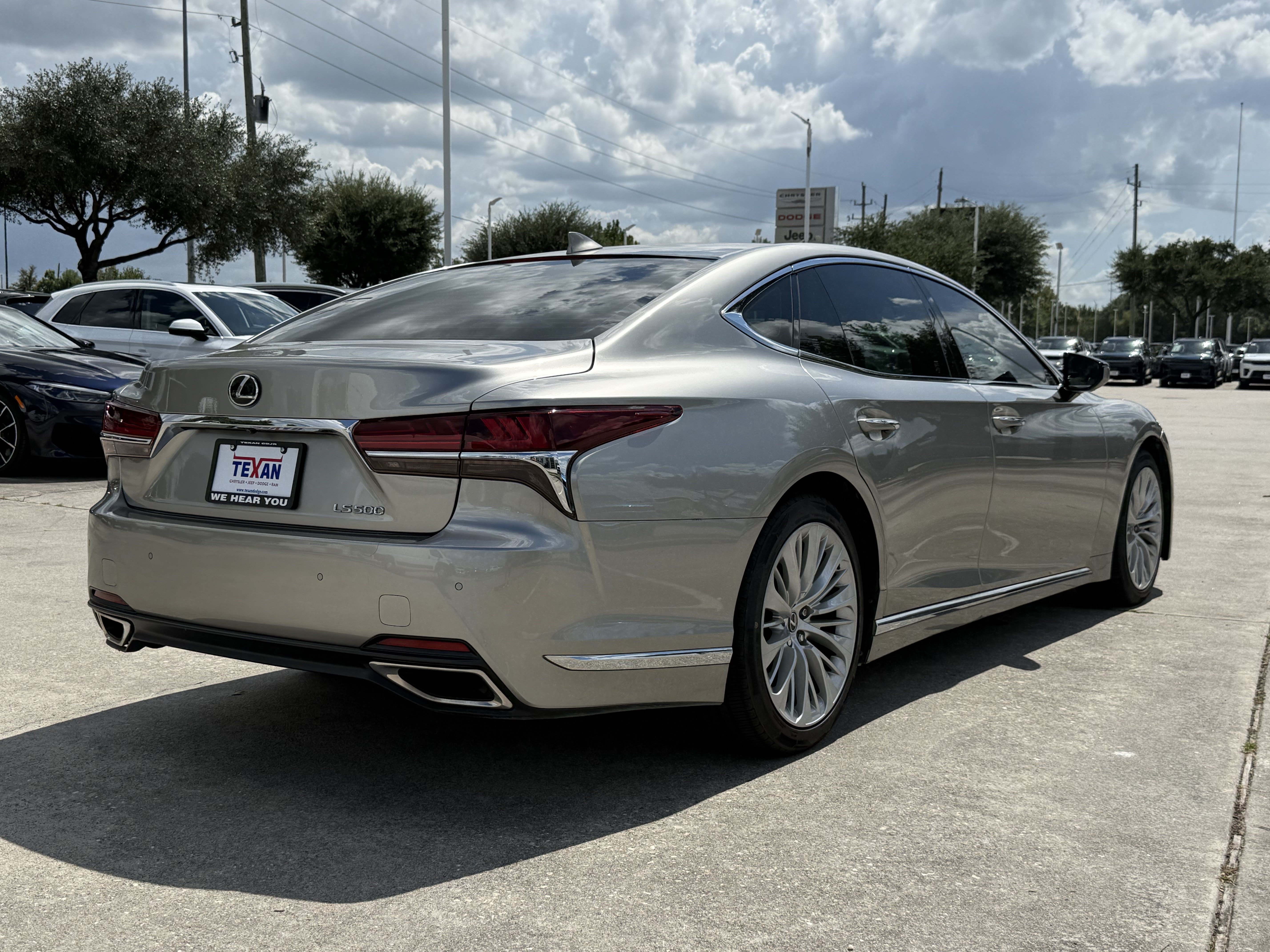Used 2020 Lexus LS 500 w/ Interior Upgrade Package RWD image 5