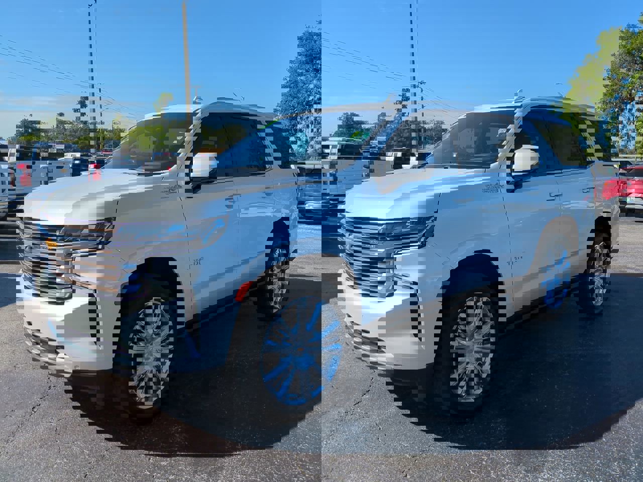 Used 2023 Chevrolet Tahoe High Country w/ Premium Package 2 AWD/4WD image 8