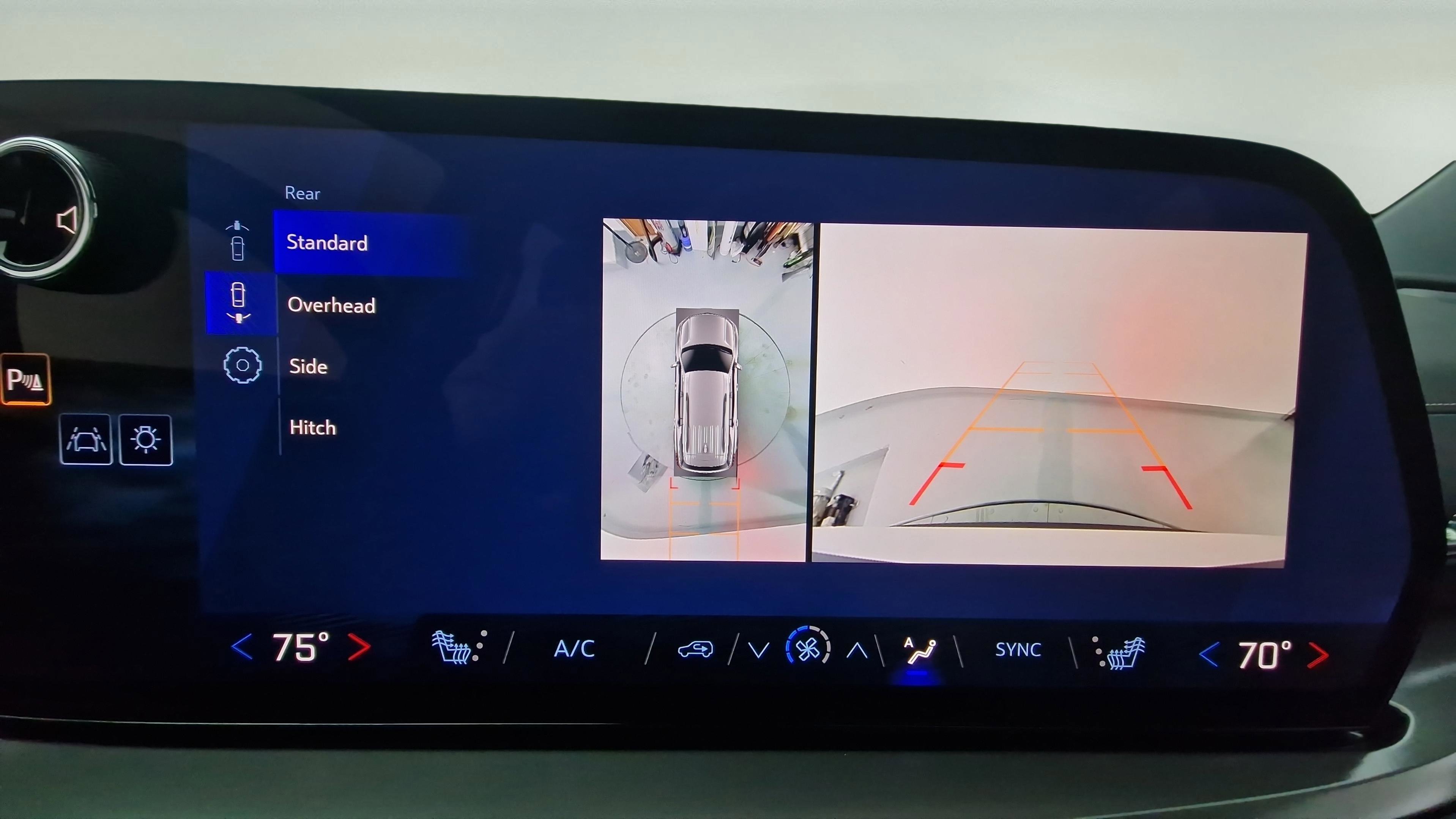 New 2026 Chevrolet Traverse LT w/ Driver Confidence Package FWD image 21