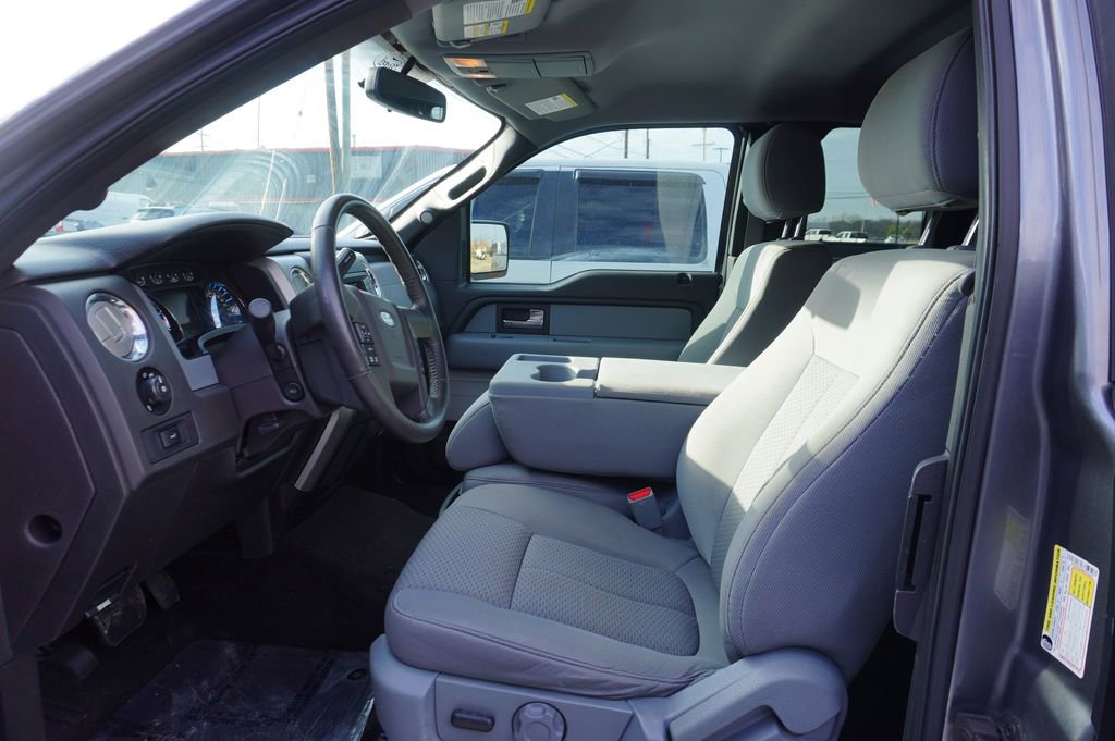 Used 2013 Ford F150 XLT w/ Luxury Equipment Group image 2