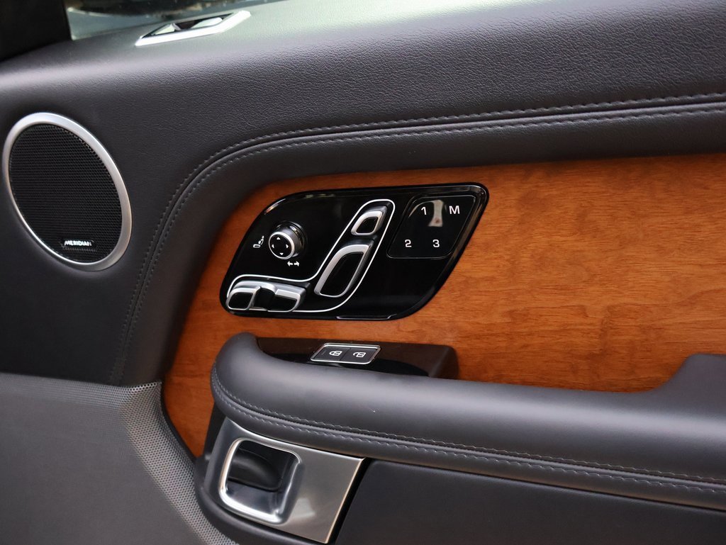 Used 2022 Land Rover Range Rover Westminster Edition image 8