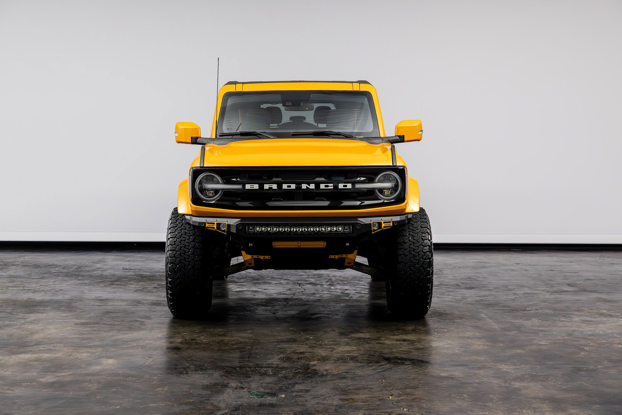 Used 2022 Ford Bronco Outer Banks AWD/4WD image 2